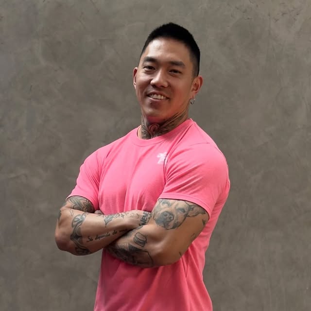 Mauro Yoshida, fundador da Acrofun e treinador de calistenia